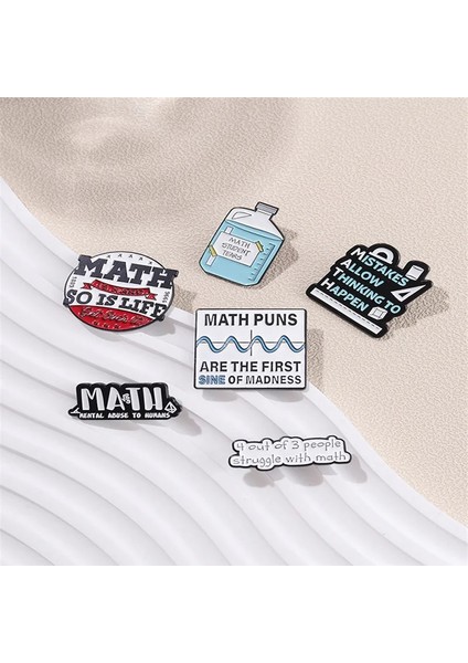 WY1730 Yaratıcı Matematik Emaye Broş Fonksiyonu Π Hayat Kızlar Aşk Matematik Formülü Metal Rozetler Punk Kostümleri Yaka Iğnesi Takı Aksesuarları (Yurt Dışından) indirimleri