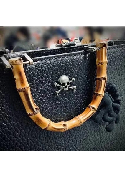 Bir Punk Tarzı Kafatası Kafa Broş Gotik Metal Gri Sırt Çantası Rozeti Hayalet Kafa Giyim ve Çanta Pimleri Moda Erkek Kadın Cadılar Bayramı Hediye (Yurt Dışından) indirimleri