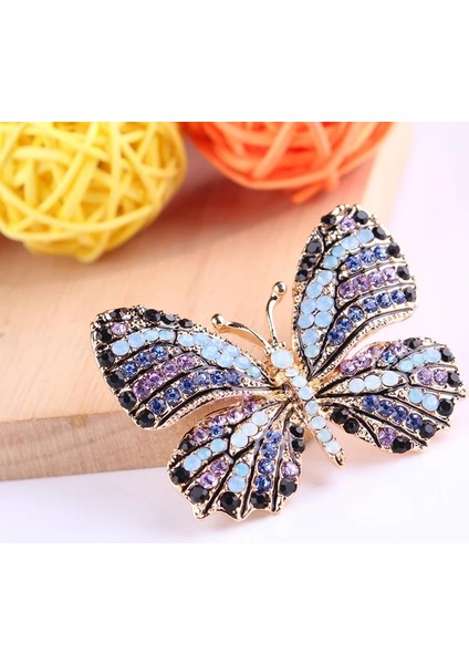 Stil 3 Yeni Kristal Rhinestones Kelebek Broş Kadınlar Için Zarif Broş Charm Pimleri Ceket Takım Elbise Broş Moda Takı Aksesuarları Hediye (Yurt Dışından)