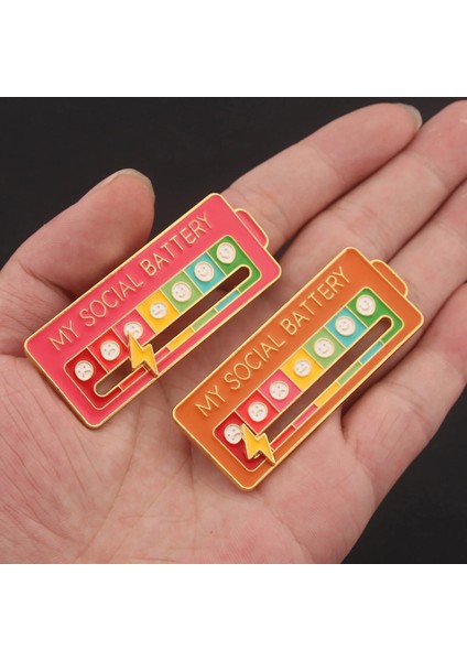 S Komik Emaye Pin Benim Sosyal Pil Yaka Pimi Siz Takı Olarak Ruh Halime Taşıyın Sanatsal Broş Metal Rozet Pin Çanta Sırt Çantası Jewelr (Yurt Dışından) fiyatları