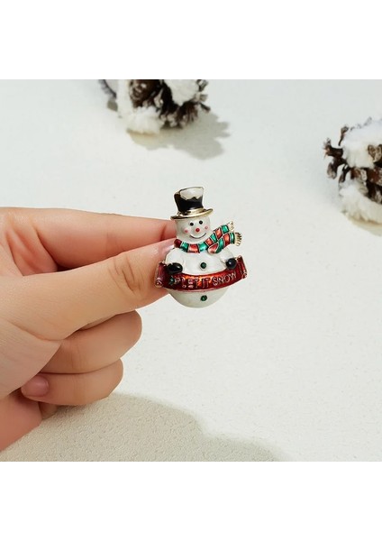 Stil 6 Yeni Yıl Noel Broş Kadınlar Için Moda Kardan Adam Noel Baba Ağacı Geyik Çan Şapka Taklidi Emaye Sevimli Takı Çocuklar Hediyeler (Yurt Dışından) modelleri