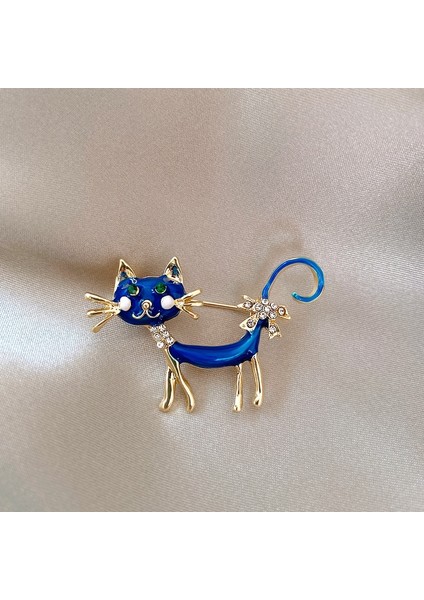 Küçük Kanat Yeni Sevimli Mavi Kedi Broş Kore Rhinestone Broşlar Kadınlar Için Altın Renk Alaşım Hayvan Pimleri Moda Kristal Korsaj Aksesuarları (Yurt Dışından) fiyatları