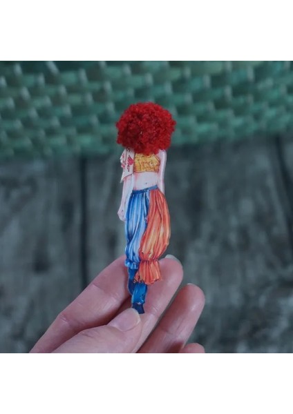 16 Yeni Dağınık Saç Akrilik Broş Kadın Moda Peluş Yün Topu Broş Pins Kız Sevimli Leopar Giyim Aksesuarları Hediyeler (Yurt Dışından)