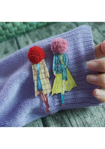 28 Yeni Dağınık Saç Akrilik Broş Kadın Moda Peluş Yün Topu Broş Pins Kız Sevimli Leopar Giyim Aksesuarları Hediyeler (Yurt Dışından)