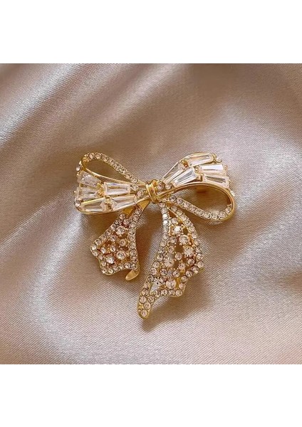 04 Bling Papyon Cz Zirkon Taklidi Broş Pins Kadınlar Için Lüks Parlak Kristal Takım Elbise Elbise Aksesuarları Parti Hediyeler (Yurt Dışından) fiyatları