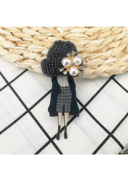 Stil 7 Kız Sevimli Güzel Broş Kadın Yün Şapka Kristal Karikatür Rozetleri Broş Pins Moda Harajuku Pimleri Simgeler Hediyeler Drop-Shipping (Yurt Dışından) fırsatları