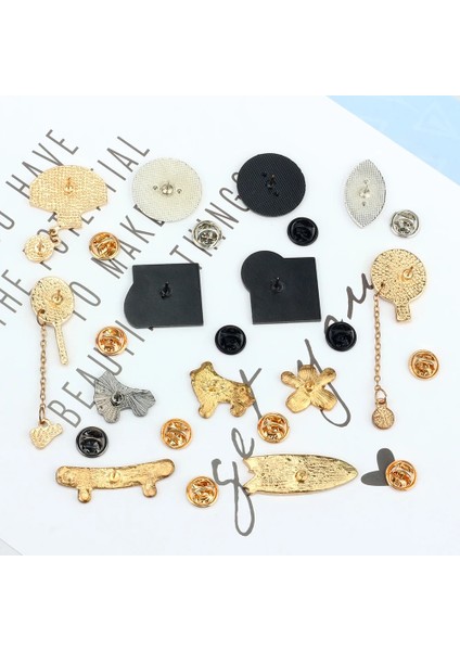 Stil 11 Karikatür Spor Topları Arkadaşlar Için Broş Basketbol Futbol Ping Pong Emaye Pin Pateni Bowling Atlet Çanta Yaka Rozeti Takı (Yurt Dışından) fırsatları