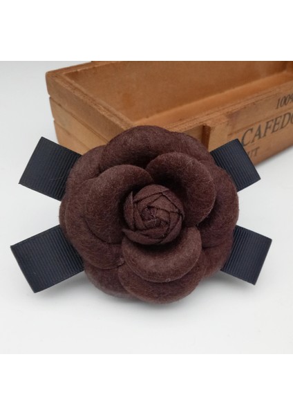 Koyu Kırmızı Yün Moda Kadın Kumaş Kamelya Çiçek Broş Düğün Için Büyük El Yapımı Yay Siyah Beyaz Kumaş Broş Kadınlar Için Kostüm Takı (Yurt Dışından)