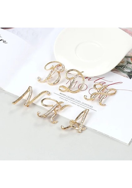 F A-Z Mektup Zarif Broş Kadın Erkek Rhinestones Kristal Gümüş Renk Metal Pimler Takı Aksesuarları Doğum Günü Hediyeleri (Yurt Dışından)