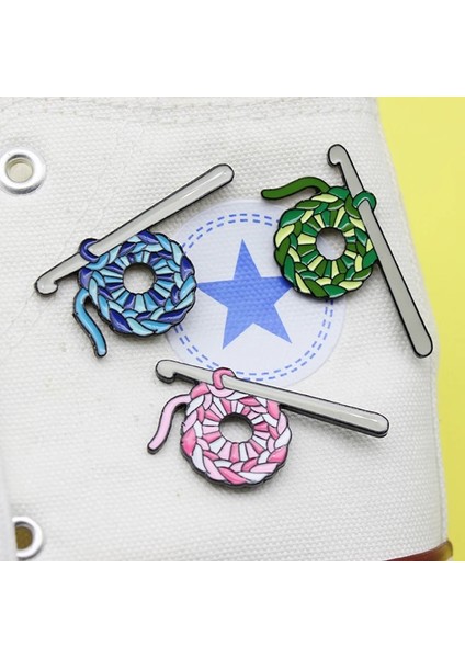 Stil 2 Retro Örgü Yün Topu Tığ Kanca Büyükannenin Takı Hediye Emaye Broş Örgü Bir Kazak Yaratıcı Rozet Örücü Yaka Pin (Yurt Dışından) fiyatları