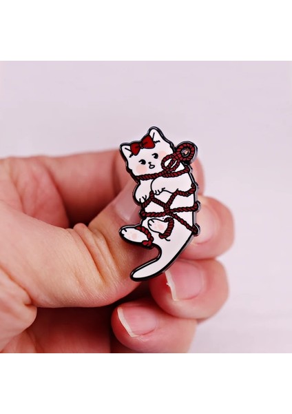 Kawaii Kinky Kitty Emaye Pin Bdsm Kölelik Shibari Kedi Halat Oyun Rozeti Broş Şapka Takı Sevgililer Günü Hediyesi (Yurt Dışından)