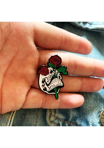 MP003-17 Umq Kulübü Emaye Pin Özel Sevimli Gül Çiçek Broş Kafatası Iskeleti Rozetleri Çanta Gömlek Pin Toka Hediye Takı Kız Arkadaşı Için (Yurt Dışından)