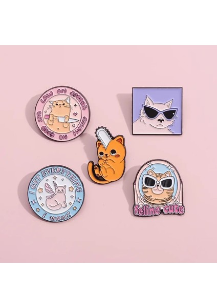 29 Sevimli Kedi Broş Kedi Kulübü Kuğu Aşk Gözlük Hançer Testere Meyve Kedi Melek Kedi Yaratıcı Metal Rozeti Punk Yaka Iğnesi Takı Hediye (Yurt Dışından) modelleri