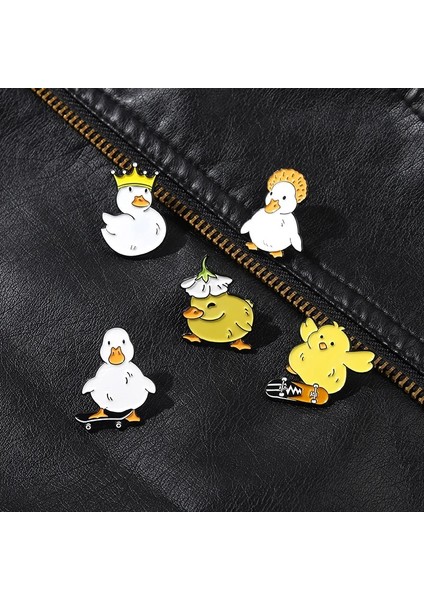 1 ve 5 Güzel Hayvan Ördek Emaye Yaka Pin Özel Paten Kaz Ördek Tavuk Broş Sırt Çantası Karikatür Taç Ördek Rozeti Takı Hediye (Yurt Dışından) fiyatları