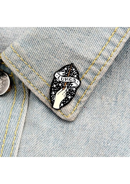 WY3205 Sihirbaz Metal Emaye Broş Yaratıcı Lumos Sihirli Değnek Rozeti Pin Moda Kişilik Yaka Sırt Çantası Takı Aksesuarları Hediye (Yurt Dışından) fiyatları