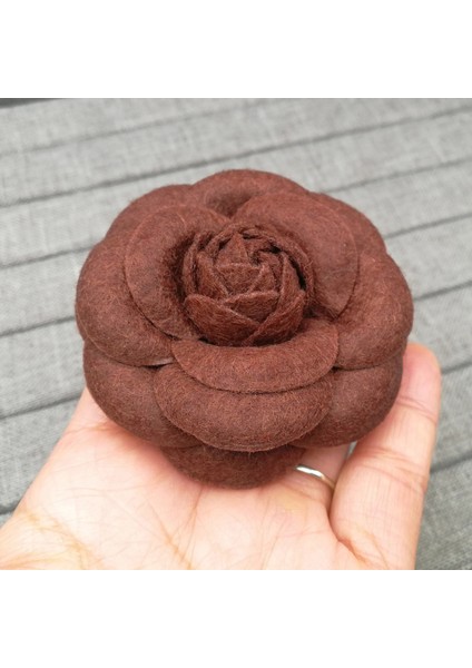 Mor-Pu Siyah Beyaz Hakiki Deri Kamelya Çiçek Yay Broş Kadın Büyük Boy Şerit Ilmek Broş Pins Elbise Gömlek Aksesuarları (Yurt Dışından) fiyatları