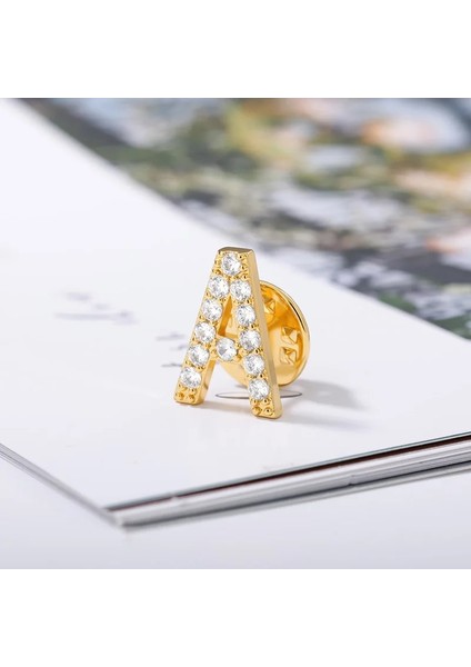 E 18 K Altın Kristal A-Z Mektup Kadınlar Için Broşlar Ilk Adı Broş Pins Takım Elbise Gömlek Yaka Aksesuarları Yeni Taklidi Broş Takı (Yurt Dışından)