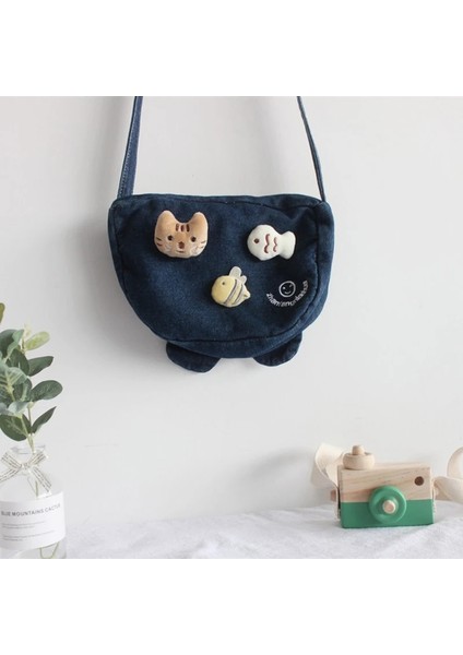 A10 Karikatür Peluş Kedi Broş Küçük Balık ve Arı Broş Sırt Çantası Kazak Korsaj Rozeti Pimleri Sırt Çantaları Kolye Dekorasyon Aksesuarları (Yurt Dışından) modelleri