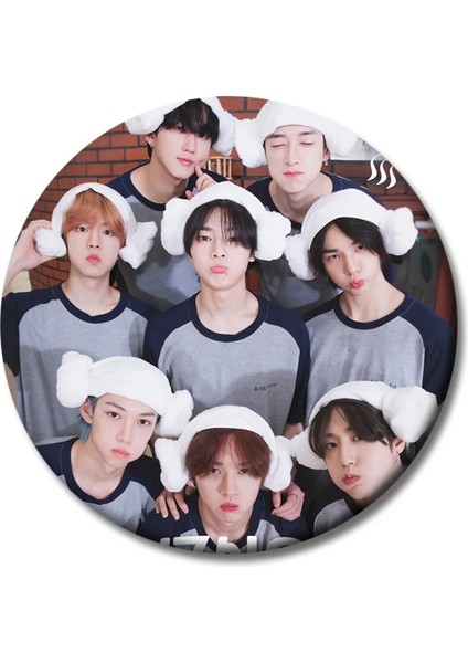 Biliyorum Kpop Kaçak Çocuklar 2023 Sauna Rozeti Bangchan Felix Broş Hyunjin Pin Han Stay Koleksiyonu Pimleri Sırt Çantası Elbise HZX030 (Yurt Dışından) modelleri