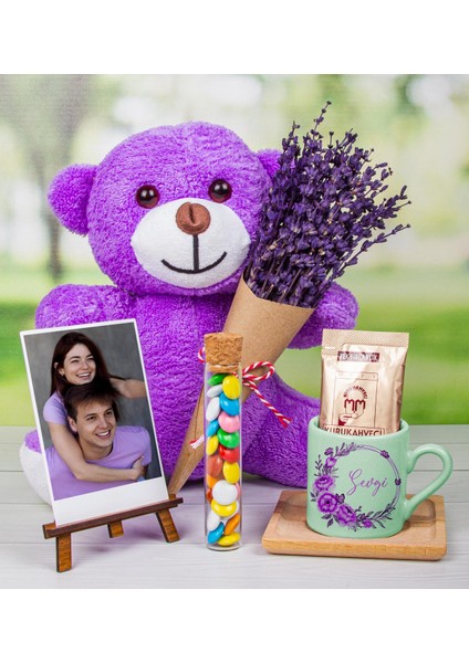 Kişiye Özel Türk Kahvesi Fincanı & Fotoğraflık & Drajeler & Lavantalı Peluş Ayı Hediye Kutusu 111664