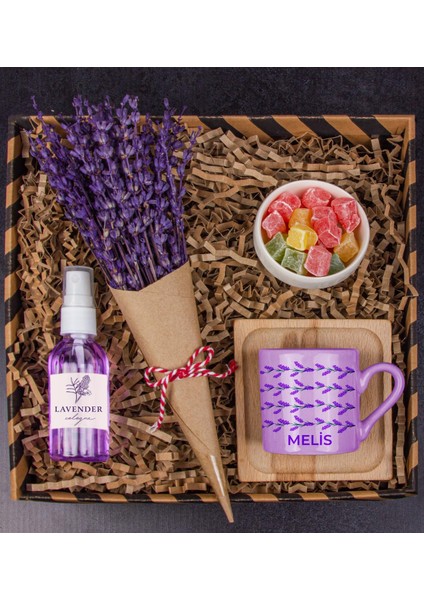 Kişiye Özel Türk Kahvesi Fincanı & Lavanta ve Kolonya & Meyveli Lokumlar Hediye Kutusu 111960