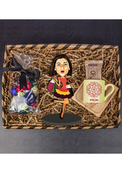 Kişiye Özel Karikatür Biblo & Türk Kahvesi Fincanı & Dolgulu Çikolatalar Hediye Kutusu 112008