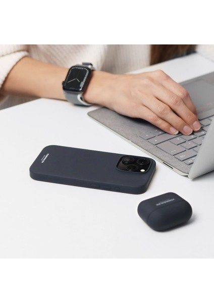 iPhone 15 Pro Max Için Manyetik Silikon Kılıf - Lacivert modelleri