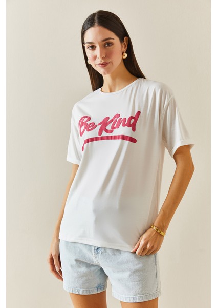 Beyaz Bisiklet Yaka Baskılı T-Shirt 5YXK1-48318-01 fiyatları