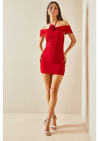 Kırmızı Kayık Yaka Gül Detaylı & Drapeli Mini Elbise 5YXK6-48352-04