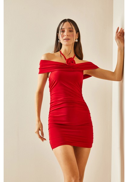 Kırmızı Kayık Yaka Gül Detaylı & Drapeli Mini Elbise 5YXK6-48352-04