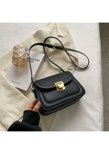High-End Küçük Çanta 2024 Yeni Moda Küçük Kare Çanta Ilkbahar ve Yaz Popüler Kadın Çantası Çok Yönlü Tek Omuz Crossbody Çanta Kadın Çantası (Yurt Dışından)