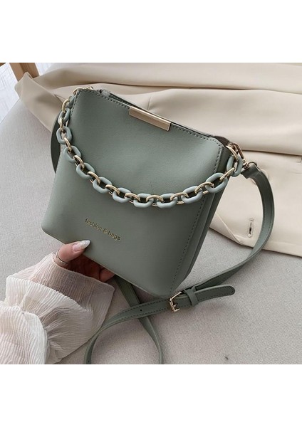 Kadınlar Için Popüler Çantalar 2024 Yeni Moda Moda Zincir Taşınabilir Kova Çantası, Modaya Uygun ve Çok Yönlü Tek Omuz Çapraz Vücut Çapraz Sınır Çantası (Yurt Dışından)