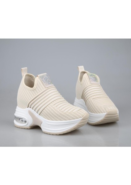 24Y300-8 Dolgu Topuk Bej Kadın Sneakers fırsatları