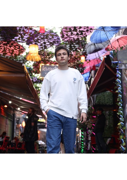 Beyaz Goods Sweatshirt