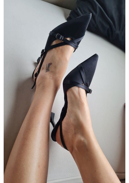 10 35 Topukla Kadın Toka Detaylı Arkası Açık Stiletto Kadeh Topuk Abiye Ayakkabı