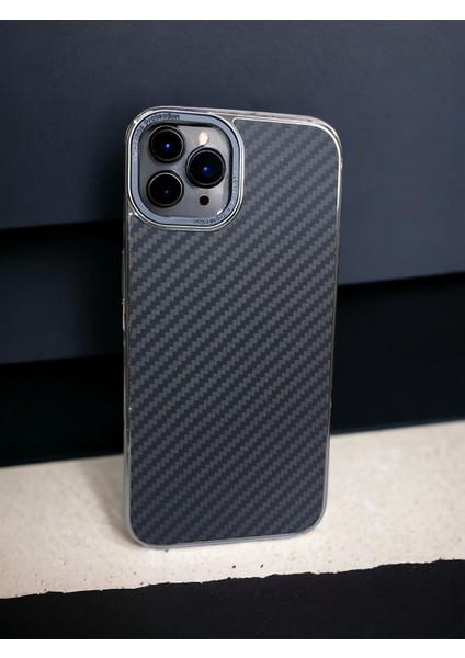 iPhone 13 Pro Max Brabus Klasik Carbon Görünüm Gri Renk Kaliteli Telefon Kılıfı