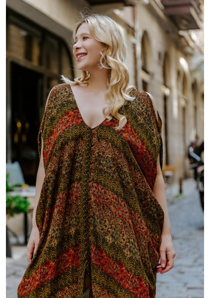 Kayık Yaka Açık Omuz Büyük Beden Elbise