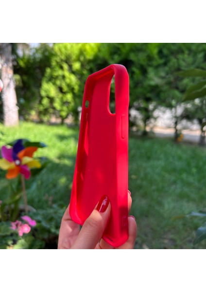 Iphone 12 Pro Kırmızı Yumuşak Silikon Kılıf