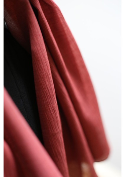Panama Şal Ürünlerimiz %100 Polyester Kumaştan Üretilmiştir. Ebat: 75 x 185 ; modelleri