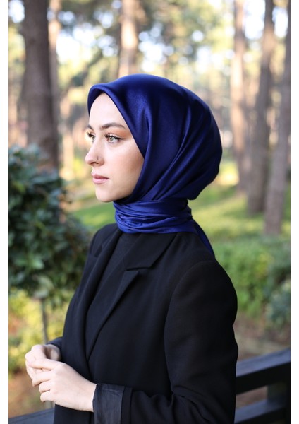 Düz Kristal Tesettür Eşarp Ebat 95 x 95 cm fiyatları