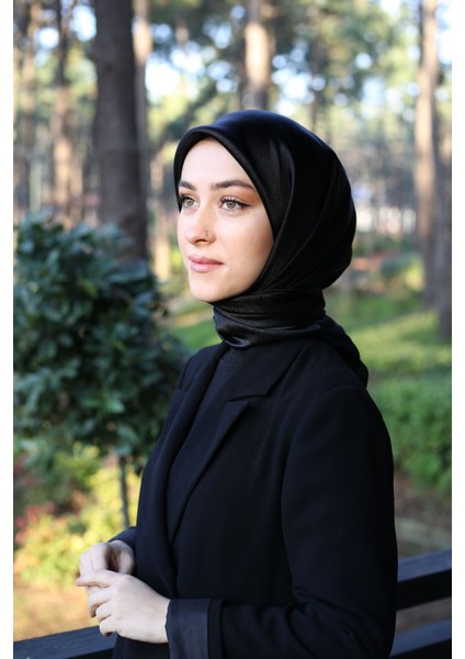 Düz Kristal Tesettür Eşarp Ebat 95 x 95 cm