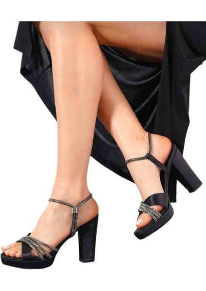 Butix Platform Topuklu 3 Sıra Taş Detaylı Kadın Abiye Sandalet modelleri