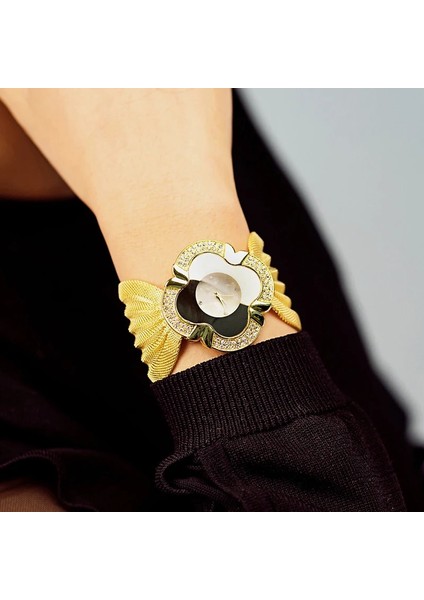 B Tarzı Yeni Zarif Kelebek Altın Gümüş Izle Kuvars Izle Rahat Analog Ince Kol Saati Örgü Bandı ile Yuvarlak Kadran Kadınlar Için (Yurt Dışından) modelleri