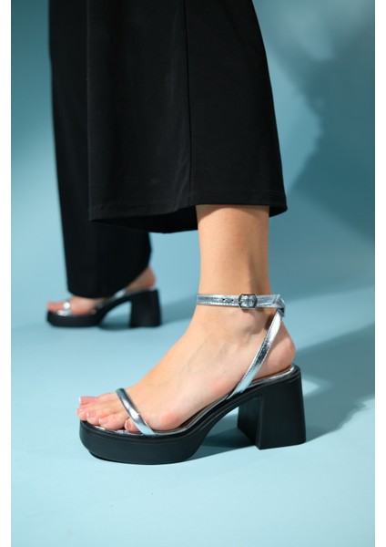 Cermen Gümüş Kadın Platform Topuklu Sandalet fırsatları