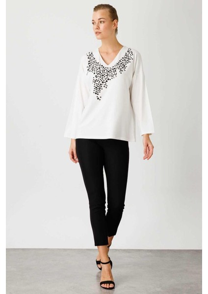 V Yaka Taşlı Ekru Kadın Bluz 30237-2Y4 fiyatları