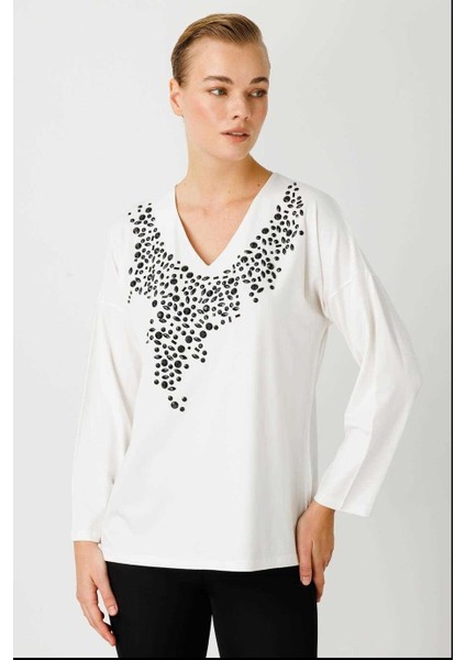 V Yaka Taşlı Ekru Kadın Bluz 30237-2Y4 modelleri