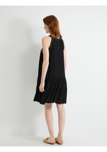 Mini Elbise Volanlı Kroşe Yaka Detaylı fırsatları