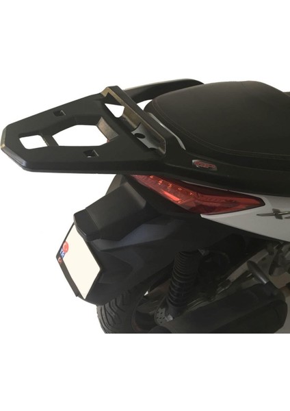 Yamaha XMAX 250 / 400 2014-2017 Uyumlu Arka Çanta Demiri Siyah fırsatları