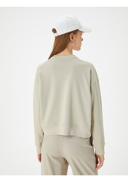Bisiklet Yaka Sweatshirt Kargo Cepli Ribanalı Standart Kesim