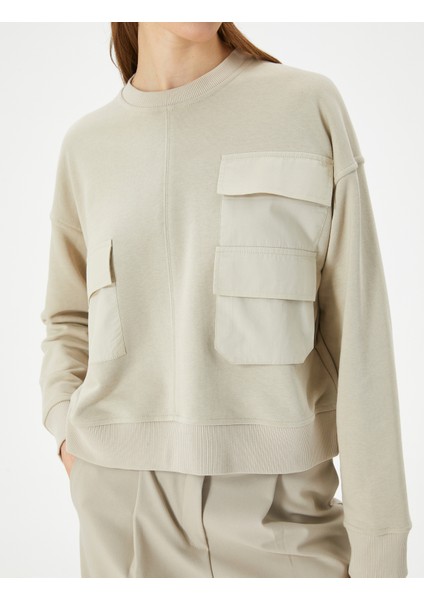 Bisiklet Yaka Sweatshirt Kargo Cepli Ribanalı Standart Kesim